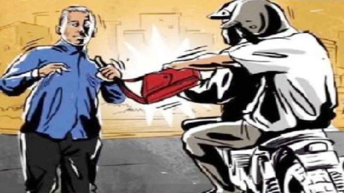 Jabalpur News : गल्ला व्यापारी के साथ 4 लाख की लूट, नकाबपोश बदमाश बैग लेकर फरार