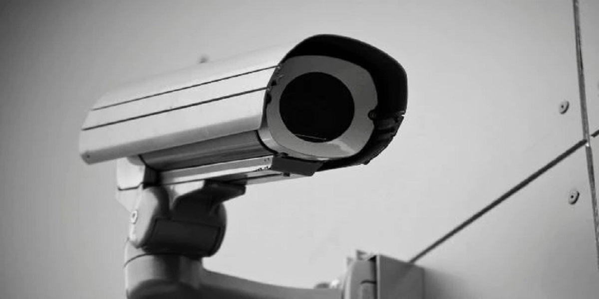 कटनी में युवक पर चाकू से हमला कर उतारा मौत के घाट, घटना CCTV कैमरे में कैद