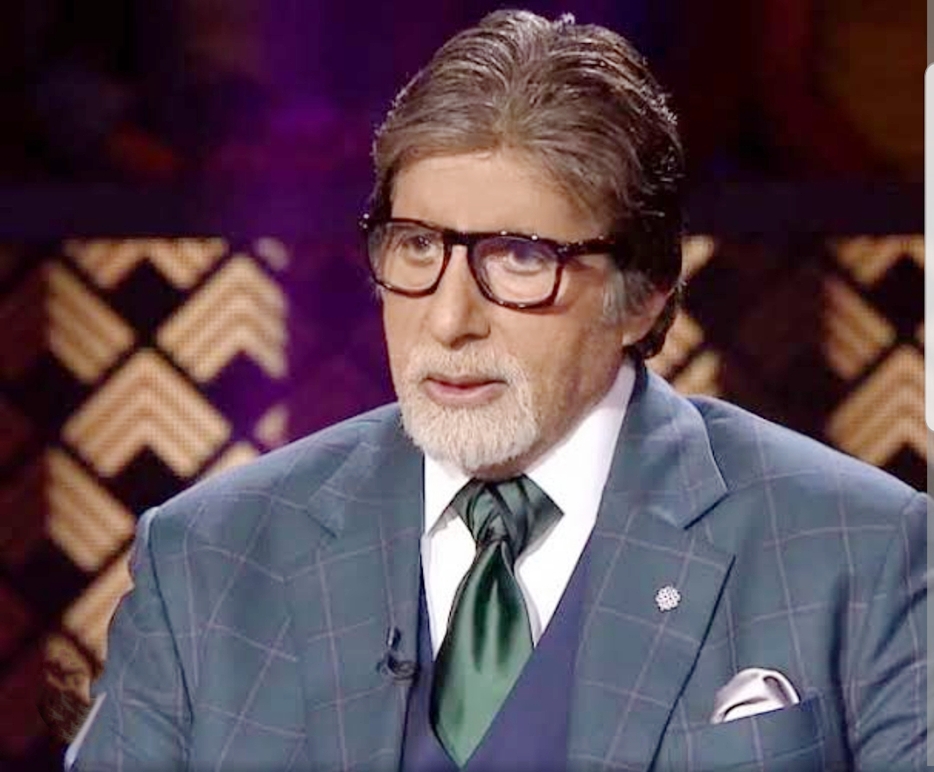 Amitabh Bachchan : बिस्किट को हेल्दी बताने पर फंसे अमिताभ बच्चन, NAPI ने मांगा जवाब