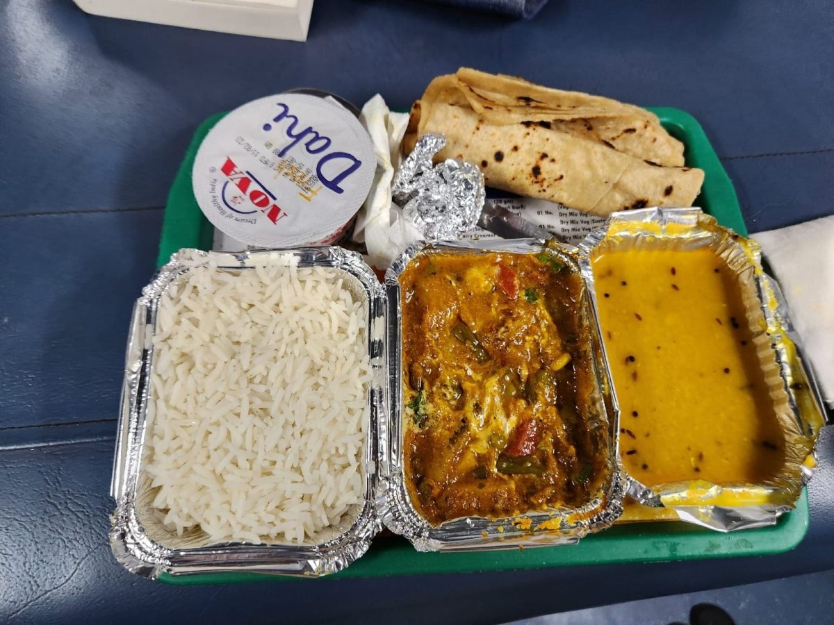 विदेशी यात्री ने जब खाया भारतीय रेल का भोजन, रेल मंत्री को टैग करके लिखी ये बात