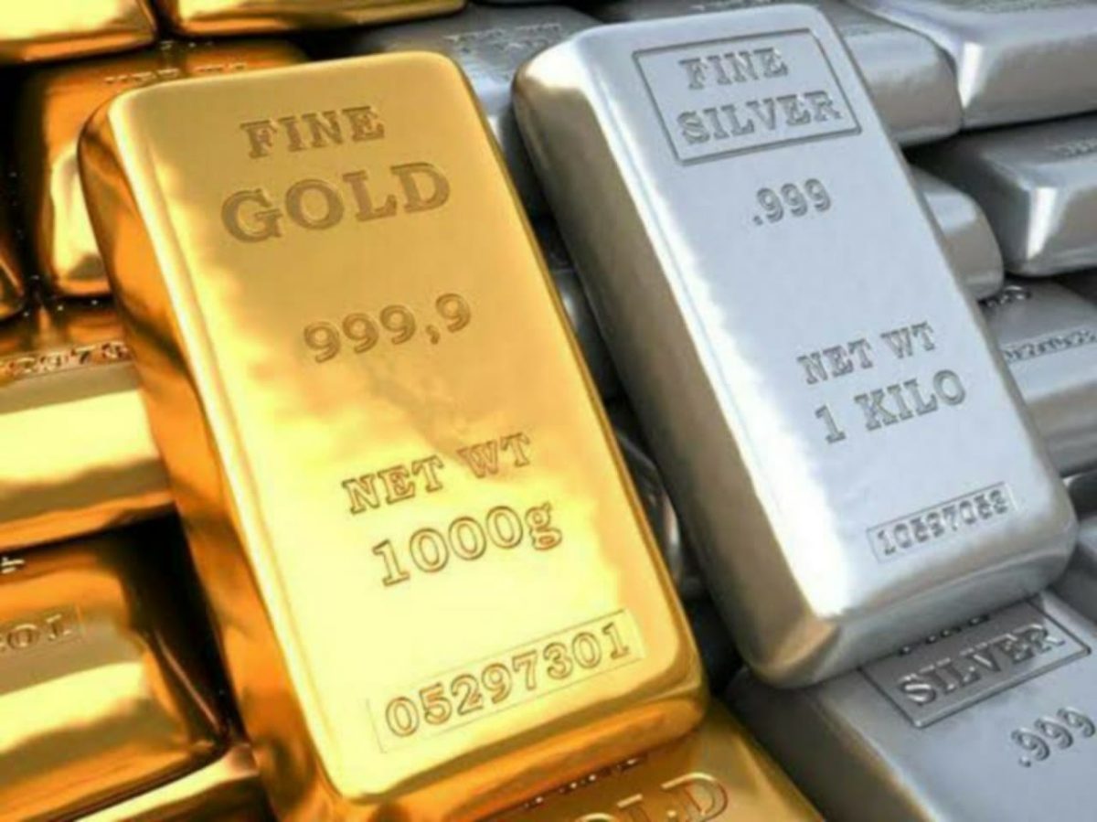 Gold Silver Price Today : सोना भड़का, चांदी लुढ़की, देखें ताजा भाव