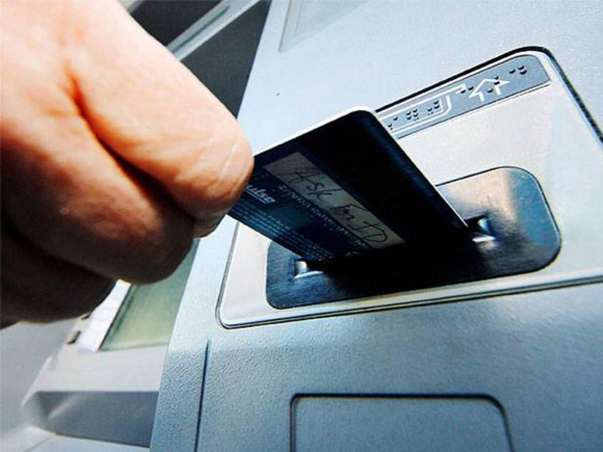 ATM कार्ड नहीं है पास फिर भी निकल जाएगा कैश, ये है पैसे निकालने का सीक्रेट तरीका