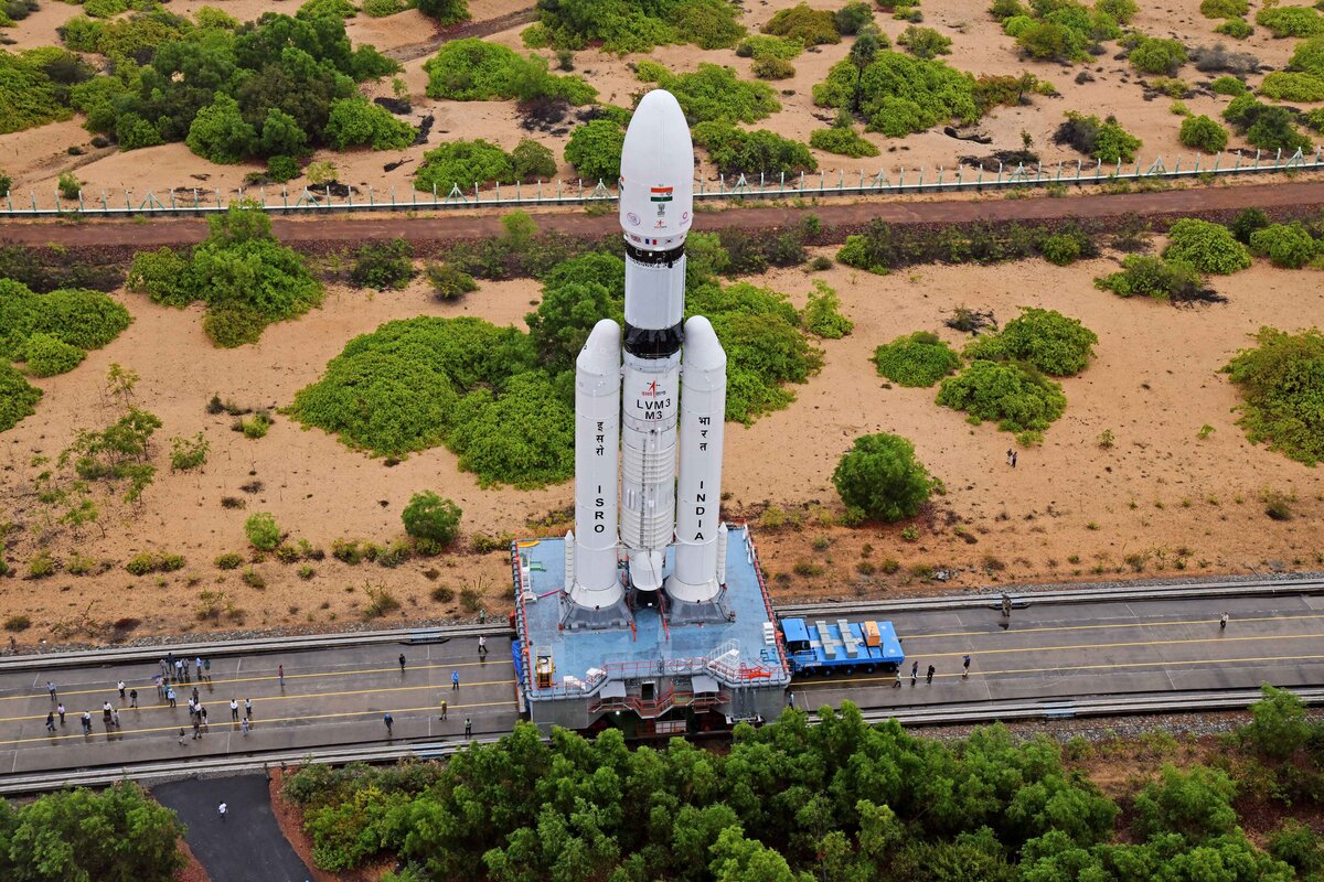 ISRO ने रचा इतिहास, 36 सैटेलाइट्स के साथ लॉन्च किया भारत का सबसे बड़ा LVM3 रॉकेट, जानें इसकी खासियत