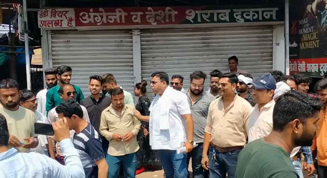 Jabalpur News : शराब की दुकान हटाने को लेकर कांग्रेस कार्यकर्ताओं ने सौंपा ज्ञापन, पढ़े पूरी खबर