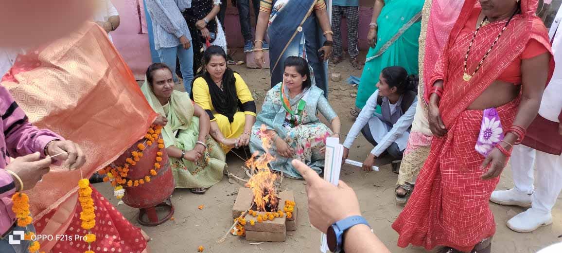 Balaghat News : रसोई गैस की कीमत बढ़ने के विरोध में महिला कांग्रेस ने किया प्रदर्शन