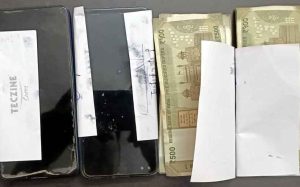 Jabalpur News : पुलिस ने ऑनलाइन सट्टा खिलाने वाले 2 सटोरियों को दबोचा, 20 हजार नगद सहित 4 मोबाइल जब्त