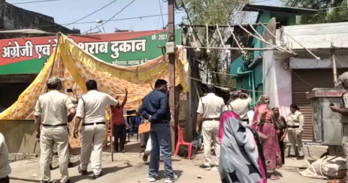 Jabalpur News : शराब की दुकान हटाने को लेकर महिलाओं का फूटा गुस्सा, प्रदर्शन, पुलिस ने की अभद्रता