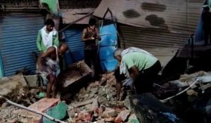 Morena News: शौचालय गई महिला के ऊपर गिरी छत, मलबे में दबने से हुई मौत