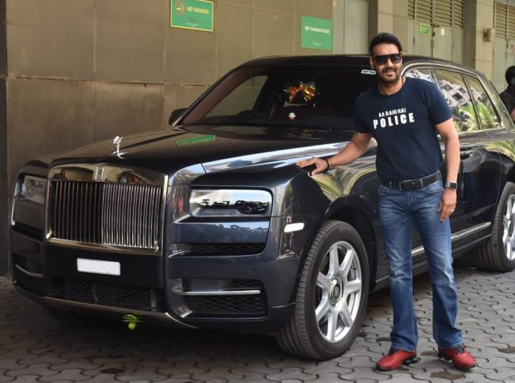 Ajay Devgn Net Worth: आलीशान बंगले और लग्जरी गाड़ियों के मालिक हैं अजय देवगन, करोड़ों रुपए है बैंक बैलेंस