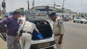 Bhopal News : पुलिस ने चेकिंग के दौरान पकड़ी अवैध शराब, मामला दर्ज