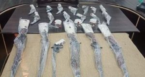 Bhind News: अवैध हथियारों की तस्करी करने वाले गिरोह का पर्दाफाश, 05 बन्दूक और 12 देशी कट्टे बरामद