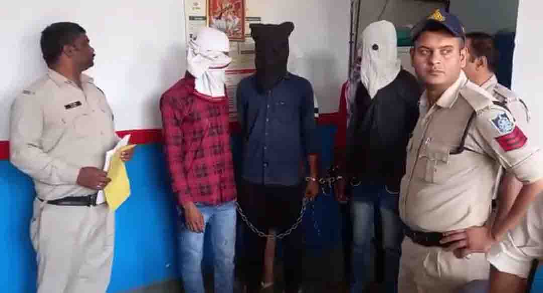 Satna News : व्यापारी से लूट का खुलासा, पुलिस ने 5 शातिर लुटेरों को किया गिरफ्तार