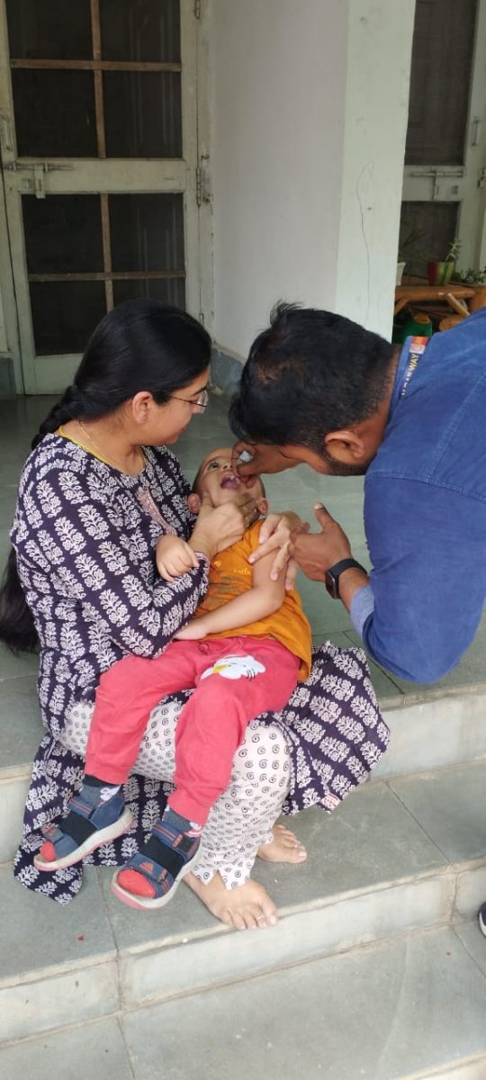भोपाल मण्डल में पल्स पोलियो टीकाकरण अभियान, 5 वर्ष तक की उम्र के 2410 बच्चों को पिलाई गई पल्स पोलियो की खुराक