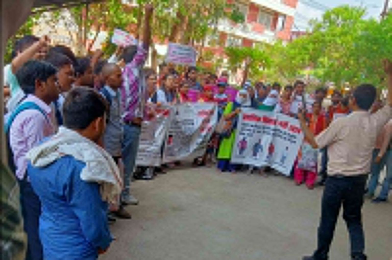MP News : शिक्षक भर्ती की मांग को लेकर चयनित अभ्‍यर्थियों ने किया विरोध प्रदर्शन