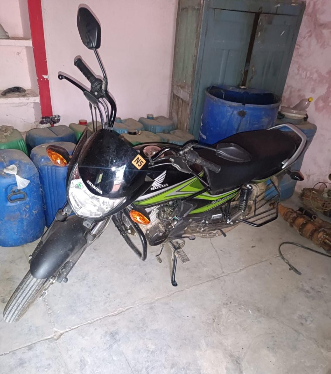 Gwalior News : वाहन चोर से 10 मोटर साइकिल बरामद, तस्कर से तीन अवैध हथियार