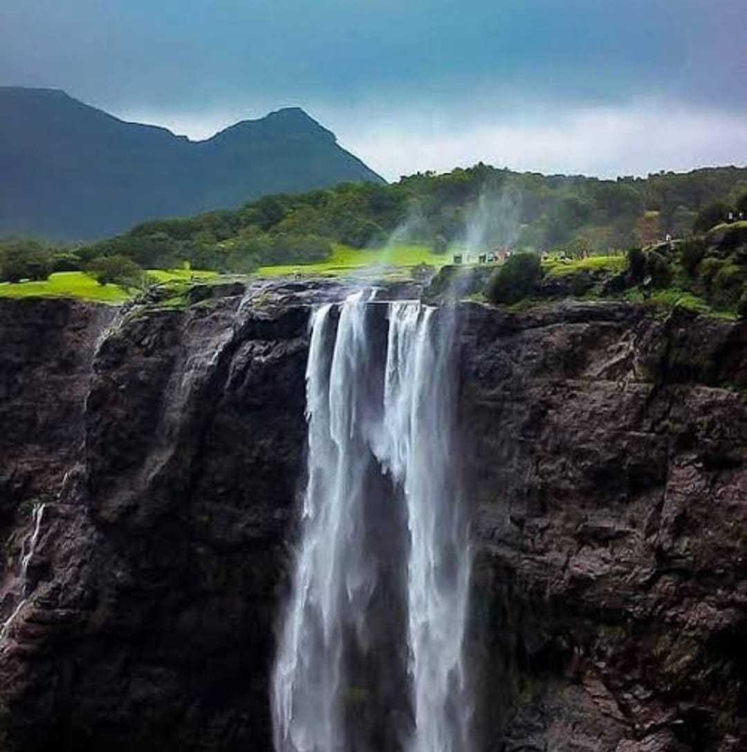 Reverse Waterfall