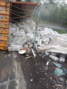 Betul News : ट्रक के ब्रेक फेल होने से बरेठा घाट पर हुआ बड़ा हादसा, एक की मौत 3 घायल