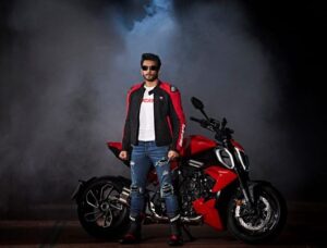 Ducati Diavel V4 भारत में लॉन्च, डिजाइन बना देगा दीवाना, कीमत जानकर हो जाएंगे हैरान