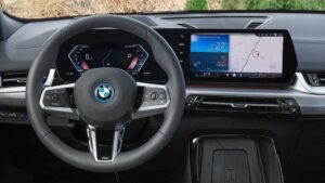 BMW iX2 से हट गया पर्दा, नई इलेक्ट्रिक SUV देगी 449 km की रेंज, मर्सिडीज और Audi से होगा मुकाबला, मार्च में शुरू होगी बिक्री