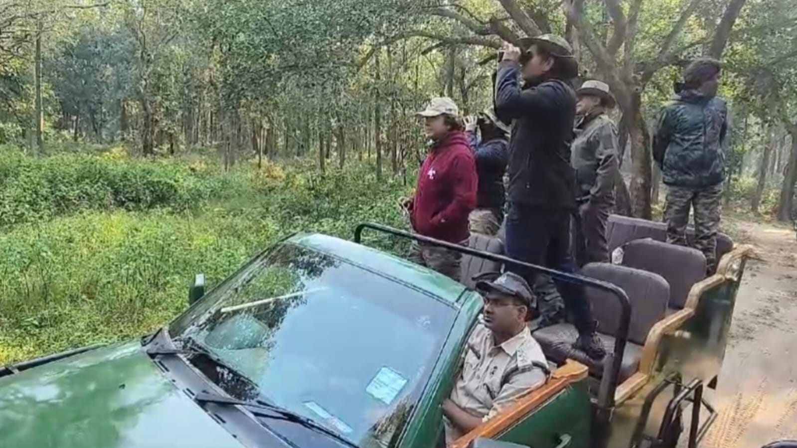 Sachin Tendulkar reached Kanha National Park MP