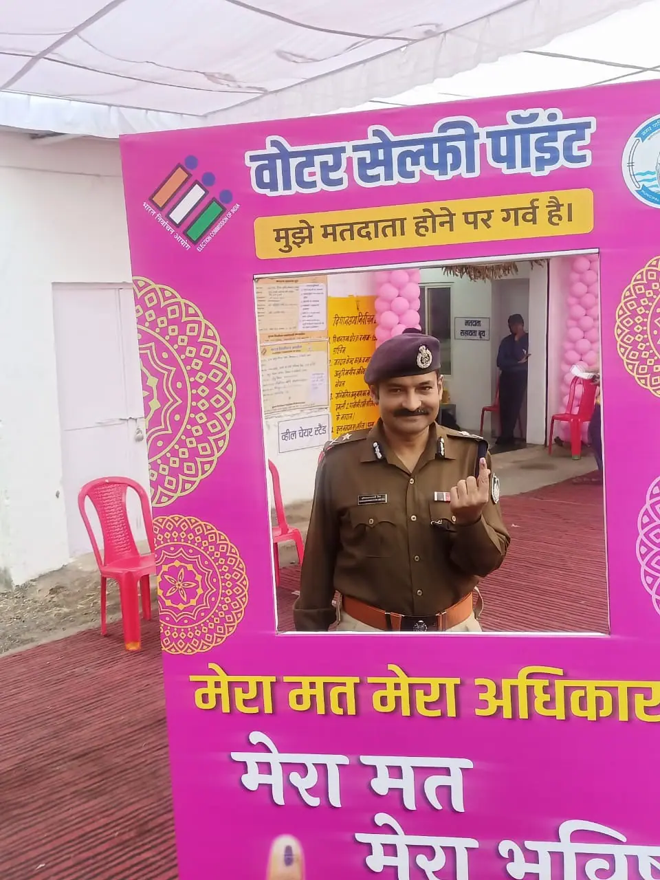 MP Election 2023 Voting : शिवराज सिंह चौहान, नरोत्तम मिश्रा, कमलनाथ, कैलाश विजयवर्गीय, कमल पटेल, सज्जन सिंह वर्मा, नकुल नाथ सहित कई दिग्गजों ने डाला वोट