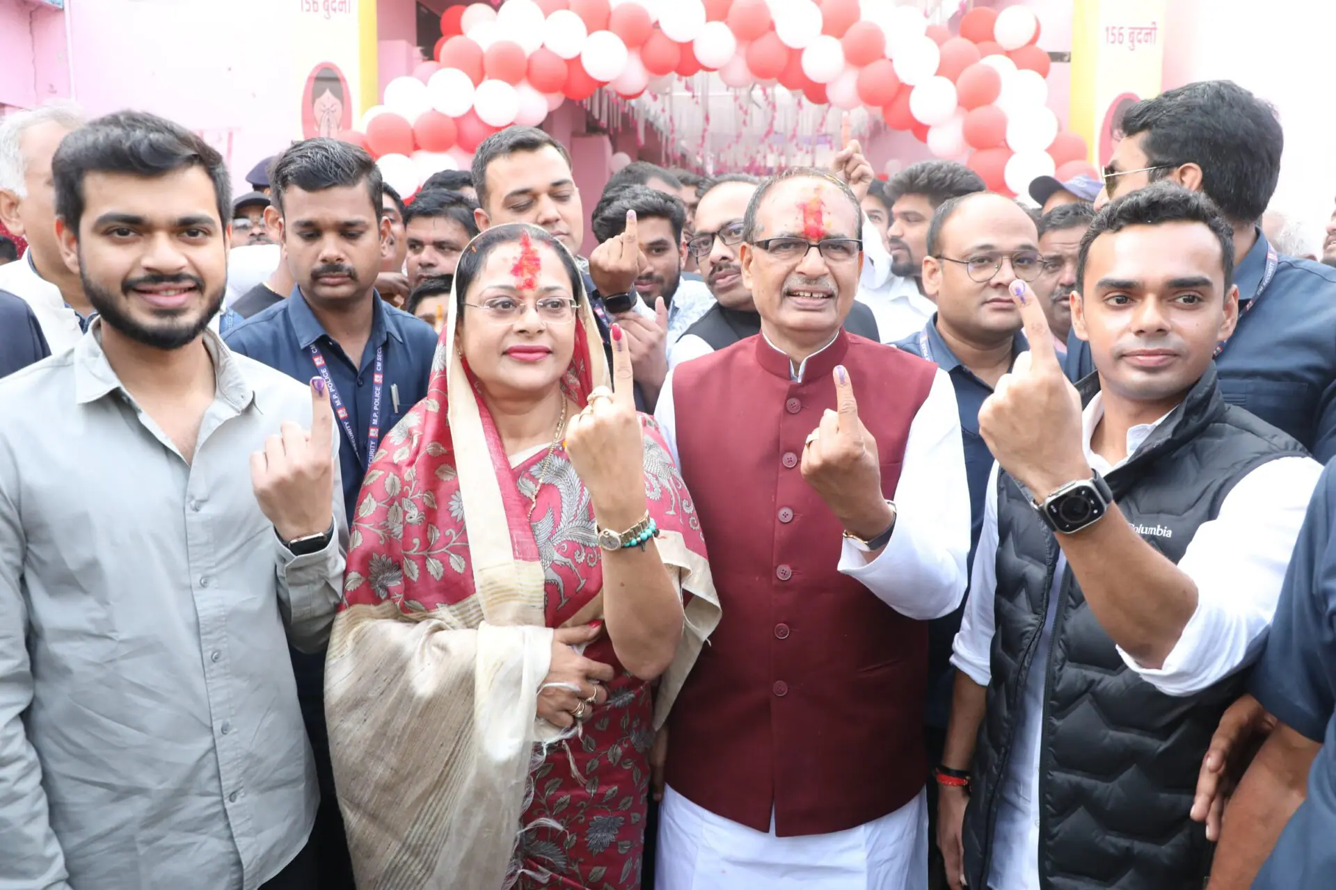 MP Election 2023 Voting : शिवराज सिंह चौहान, नरोत्तम मिश्रा, कमलनाथ, कैलाश विजयवर्गीय, कमल पटेल, सज्जन सिंह वर्मा, नकुल नाथ सहित कई दिग्गजों ने डाला वोट