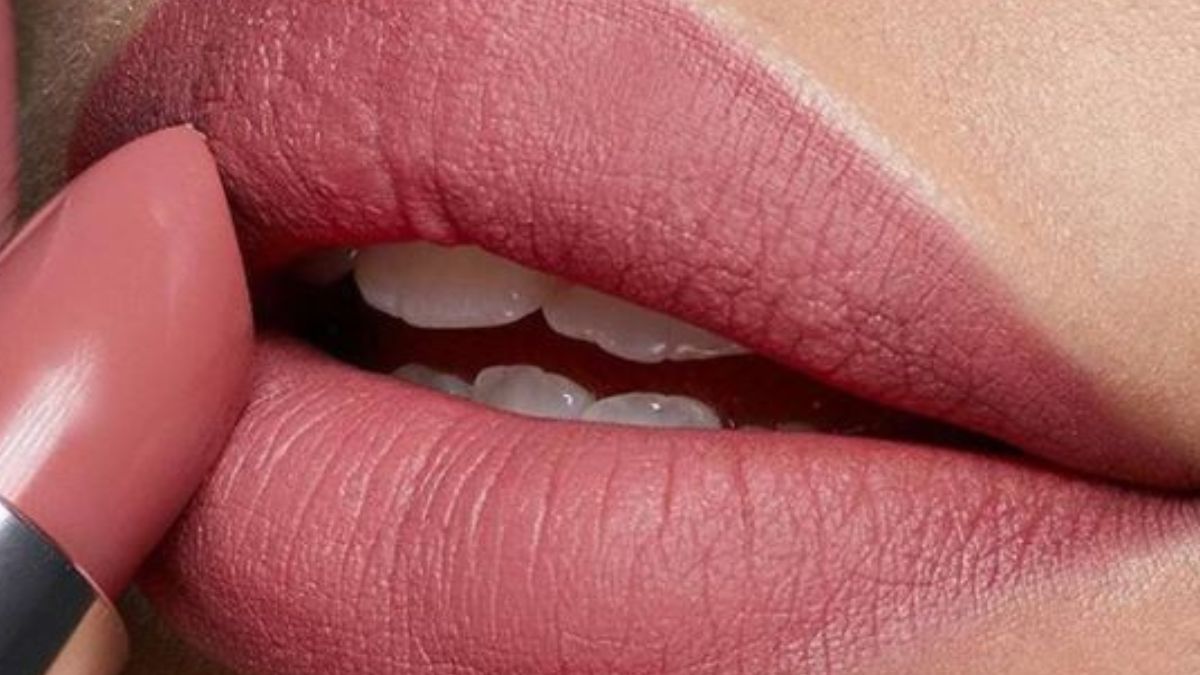 Most Expensive Lipsticks: दुनिया की सबसे महंगी लिपस्टिक के दाम सुनकर उड़ जाएंगे आपके होश, कीमत इतनी की खरीदा जा सकता है आलीशान बंगला