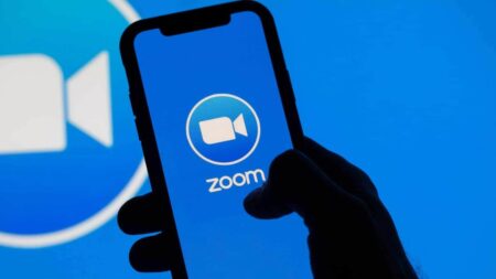 अगर आप भी करते हैं वीडियो कॉलिंग Zoom App का इस्तेमाल तो हो जाएं सावधान, सरकार ने इसे लेकर दी चेतावनी