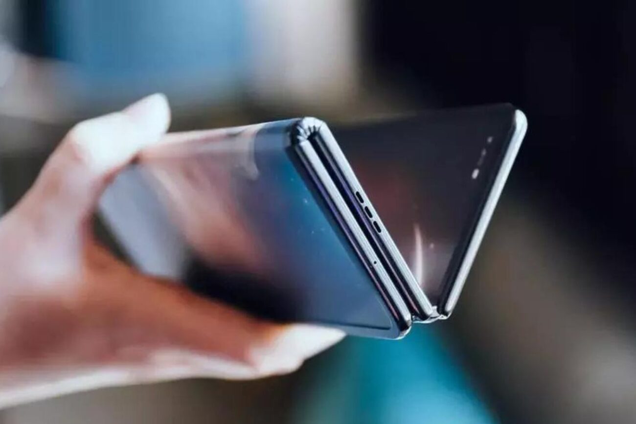 Huawei Tri-Fold Smartphone