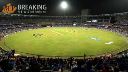 MI vs DC Pitch Report: आईपीएल 2024 में आज आमने-सामने होंगे रोहित और पंत, क्या मुंबई खोलेगी जीत का खाता? मैच से पहले यहां जानें आज की पिच रिपोर्ट