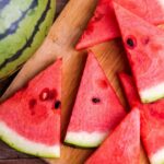 Watermelon Side Effect: गर्मियों में ज्यादा तरबूज खाने से भी सेहत पर पड़ता है बुरा प्रभाव, जानें इसको खाने के नुकसान