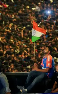 Team India Victory Parade : टीम इंडिया की Victory Parade में उमड़ा फैंस का सैलाब, 16 घंटे तक चला भारत की जीत का जश्न, तस्वीरों में देखें यह अद्भुत पल
