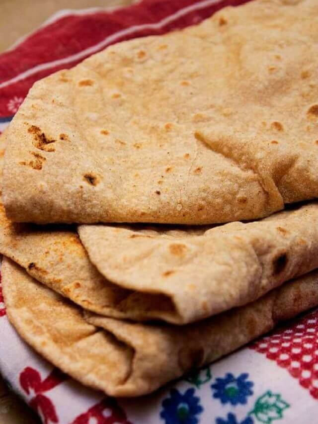 eating-chapati-1694781261