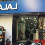 Bajaj Auto के शेयर में बड़ी गिरावट, दूसरी तिमाही के नतीजों का दिखाई दिया असर, यहां जानें कंपनी को कितना हुआ कुल मुनाफा