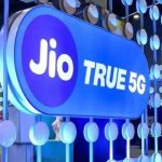 Mukesh Ambani ने ग्राहकों को दिया दिवाली गिफ्ट, अब मात्र 700 से भी कम में मिल जाएगा Reliance Jio का 4G फोन