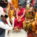 Vishvas Sarang washed elderly people feet