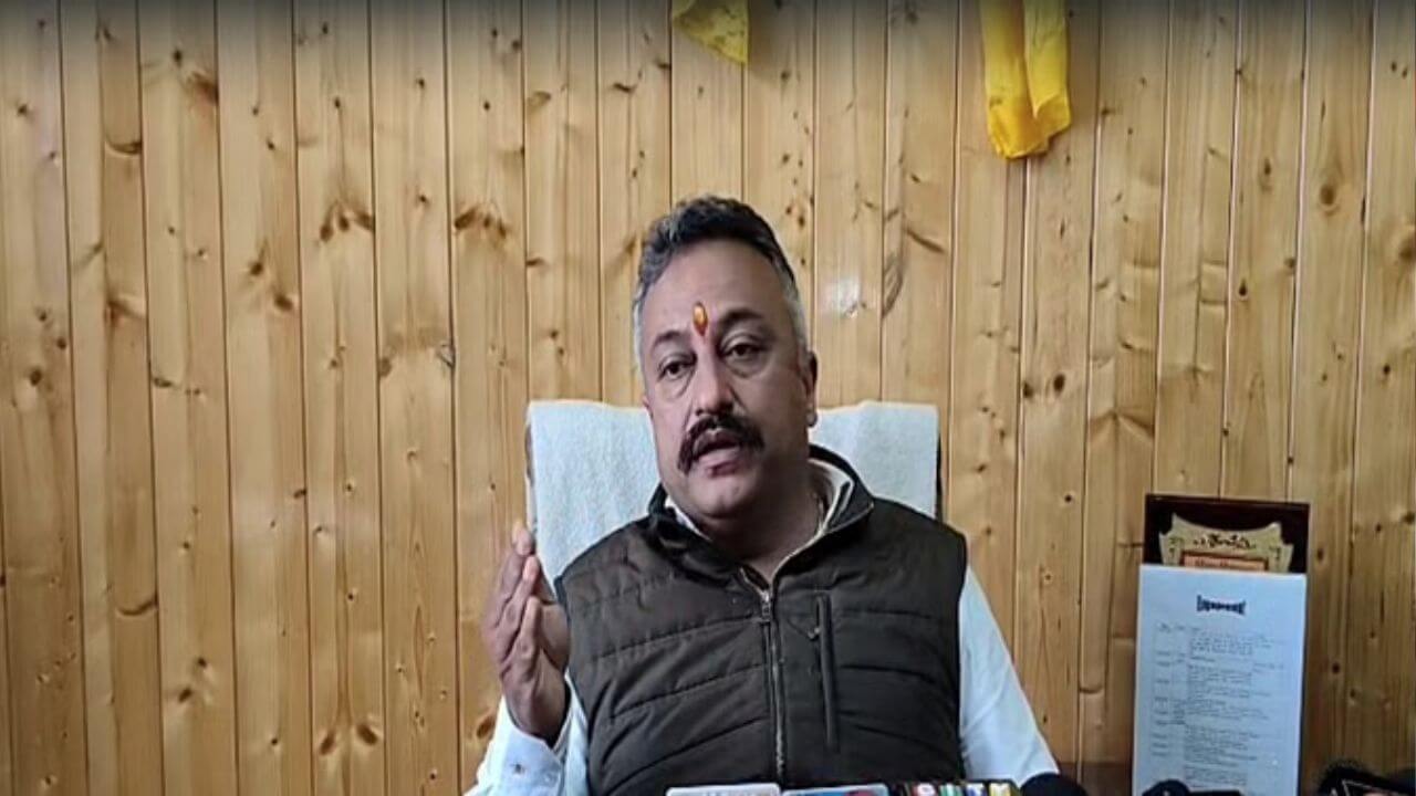 हिमाचल में छोटे स्कूलों में अब एक ही विषय शिक्षक देंगे सेवाएं, शिक्षा मंत्री ने दिए ये निर्देश