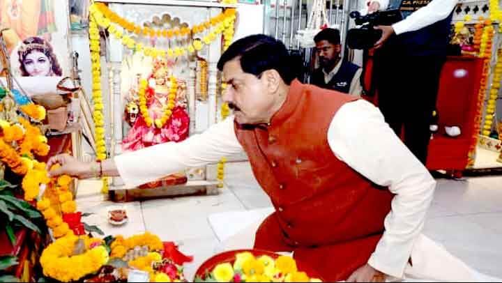 Diwali 2025 Diwali 2025: सीएम डॉ मोहन यादव ने किया माँ लक्ष्मी का पूजन, प्रदेशवासियों के जीवन में नई ऊर्जा, समृद्धि और खुशहाली की प्रार्थना की