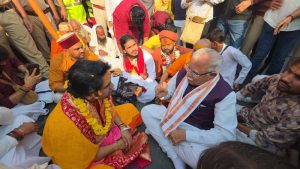 धीरेंद्र शास्त्री मनोहर लाल